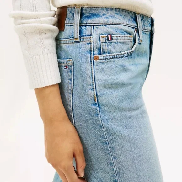 Light Blue Distressed Women Jeans - Picture 4 of 7